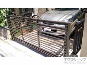 LIXIL リクシル(TOEX)のカーゲート オーバードアS1型 手動式 施工例