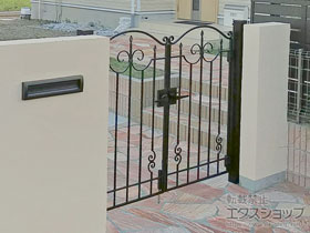 の門扉 トラディシオン門扉1型 両開き　門柱使用 施工例