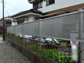 のフェンス・柵 ライシスフェンス 12型 パンチパネル アルミ多段柱使用（パネル1段） 施工例