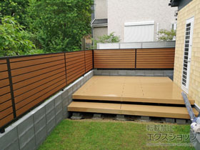 のフェンス・柵 ルシアスフェンスF02型 横目隠し 複合カラー 自由柱施工 施工例