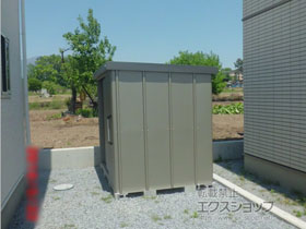 の物置・屋外倉庫 エスケーエイト SK8-100 一般型 2200×1600×1940 SK8-100-GK 施工例