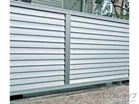 のフェンス・柵 プレスタフェンス 8型 横ルーバー フリーポールタイプ 施工例