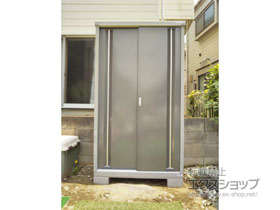 の物置・屋外倉庫 シンプリー 一般型 1100×615×1903 MJX-116E-P-PG 施工例