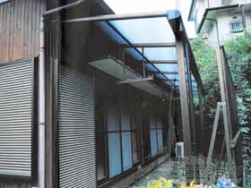 のテラス屋根 ヴェクターテラス F型 テラスタイプ 連棟 積雪〜20cm対応 施工例