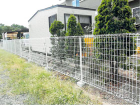 のフェンス・柵 イーネットフェンス1F型 自由柱施工 施工例