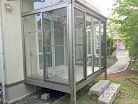 のテラス囲い・サンルーム サニージュ R型 床納まり ランマ無 積雪〜50cm対応 施工例