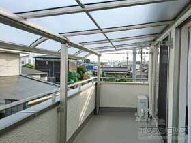 のバルコニー・ベランダ屋根 ヴェクターテラス R型 屋根タイプ 連棟 積雪〜20cm対応 施工例