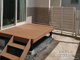 のフェンス・柵 マイティウッド ベーシック 横貼り10段 すき間10ｍｍ 施工例