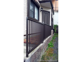 のフェンス・柵 プレスタフェンス 2型 細たて桟 フリーポールタイプ 施工例