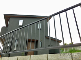 のフェンス・柵 ミエッタフェンス 防犯たて格子タイプ 自由柱施工 施工例