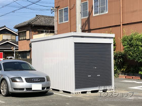 の物置・屋外倉庫 バイク保管庫 床付タイプ 一般型（FXN-2234HY） FXN-2234HY-UG 施工例