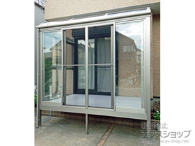 のテラス囲い・サンルーム サニージュ R型 床納まり ランマ無 積雪〜20cm対応 施工例