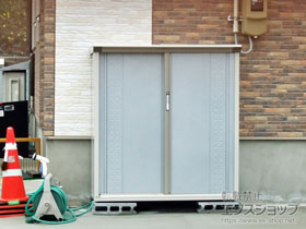 の物置・屋外倉庫 グランプレステージジャンプ 1304×530×1400 GP-135C-F-GS 施工例