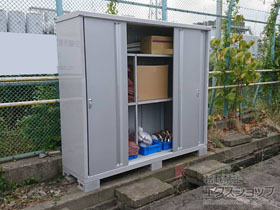 の物置・屋外倉庫 シンプリー 一般型 2160×615×1903 MJX-216E-P-FS 施工例