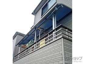 のバルコニー・ベランダ屋根 プレシオステラス R型 屋根タイプ 連棟 積雪〜20cm対応 施工例