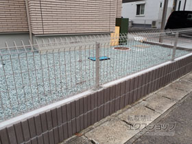 のフェンス・柵 ミエーネフェンス 目隠しルーバータイプ 自由柱施工 施工例