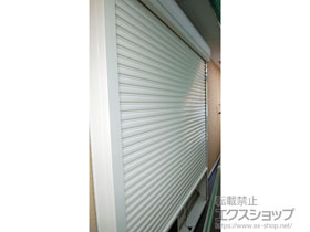 の窓シャッター 【特注】リフォームシャッター イタリヤ 手動式 施工例