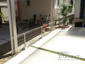 のフェンス・柵 メッシュフェンス G10-R 自由柱 施工例