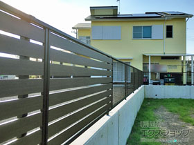 のフェンス・柵 シンプレオフェンスM2型 縦井桁メッシュ 自由柱施工 施工例