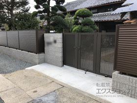のフェンス・柵 シンプレオフェンス13型 ルーバー 自由柱施工 施工例