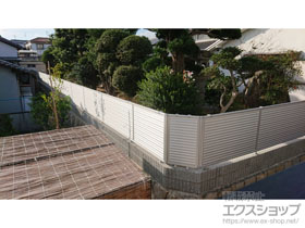 のフェンス・柵 ミエーネフェンス 目隠しルーバー 自由柱施工 施工例