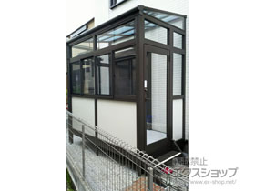 のテラス囲い・サンルーム サニージュ F型 床納まり ランマ付 積雪〜20cm対応 施工例