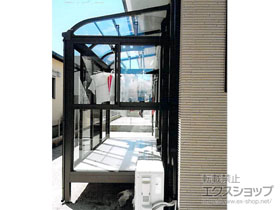 のテラス囲い・サンルーム サニージュ R型 床納まり ランマ無 積雪〜20cm対応 施工例