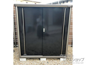 の物置・屋外倉庫 ナイソーシスター　1520×920×1603（KMW-159D） KMW-159D 施工例
