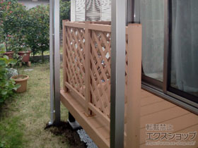 のウッドデッキ リウッドデッキ 200＋ステップ5型（Ｓタイプ/2段）＋デッキフェンス2型〈ラチス格子〉 施工例