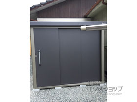 の物置・屋外倉庫 エスケーエイト SK8-100 一般型 2200×1600×1940 SK8-100-GK 施工例