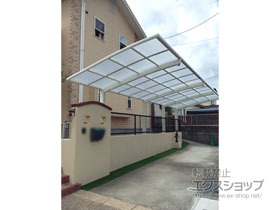 のカーポート ネスカR (ラウンドスタイル) 縦連棟 積雪〜20cm対応＋ネスカR 着脱式サポート H28柱用 2本入×2セット 施工例