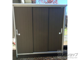 の物置・屋外倉庫 エスモ 一般型 1950×900×1959 ESE-1909A-DW 施工例