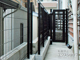 の門扉 【特注】シンプレオ門扉1型 横格子 片開き 門柱使用 施工例