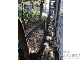 のフェンス・柵 イーネットフェンス 2F型 自由柱施工＋イーネット門扉2型 片開き 門柱使用 施工例