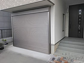 ガレージシャッター ガレージシャッタークワトロ 電動式 外部付タイプ 施工例