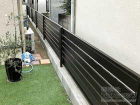 のフェンス・柵 シンプレオフェンスSY1型 横スリット 自由柱施工 施工例