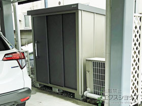 の物置・屋外倉庫 エスケーエイト SK8-70 一般型 1800×1200×1940 SK8-70-GK 施工例