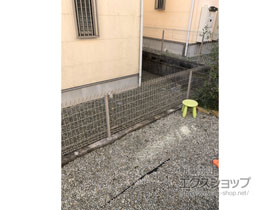 のフェンス・柵 メッシュフェンスA型[スチール製] 自在柱式 施工例