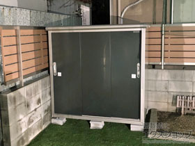 の物置・屋外倉庫 エスモ 一般型 1497×900×1501（ESE-1509E） ESE-1509E-SM 施工例