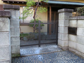 の門扉 ハイ千峰 両開き　柱使用 施工例