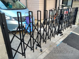 のカーゲート トリップゲート RB型 ノンレール 両開き*48W(24S+24M) 施工例