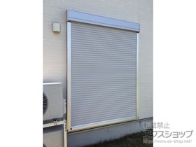 窓シャッター デュオPG イタリヤシャッター 半外付型 手動式 2枚建 テラス 施工例