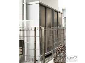 の物置・屋外倉庫 シンプリー 一般型 1320×415×1603 MJX-134D-P-AR 施工例