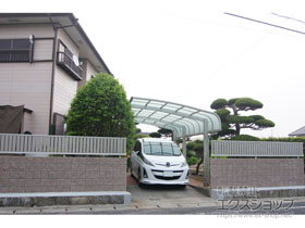 のフェンス・柵 シンプレオフェンスST1型 縦スリット 自由柱施工〈A〉 施工例