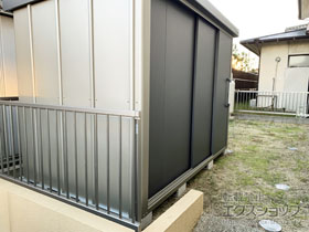 の物置・屋外倉庫 エスケーエイト SK8-130 一般型 2600×1600×1940【洋風たてす特価セットキャンペーン】 SK8-130-DST-240M-GK 施工例
