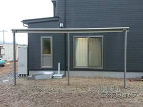 のテラス屋根 スピーネ F型 3000 テラスタイプ 連棟 積雪〜100cm対応 施工例