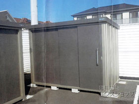 の物置・屋外倉庫 エスケーエイト SK8-130 一般型 2600×1600×1940 SK8-130-GK 施工例