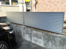のフェンス・柵 ミエーネフェンス 目隠しルーバータイプ 自由柱施工 施工例