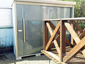 の物置・屋外倉庫 Mr.ストックマンダンディ 一般型 2532×890×2110（ND-2508） ND-2508-J 施工例