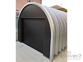 のガレージシャッター ガレージシャッタークワトロ 電動式 内部付タイプ 施工例